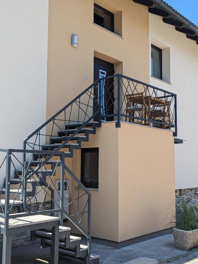 Domen'S Cozy Rentals Kranj Exterior photo